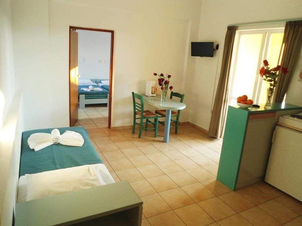 Irini Stalos Apartments Eksteriør bilde