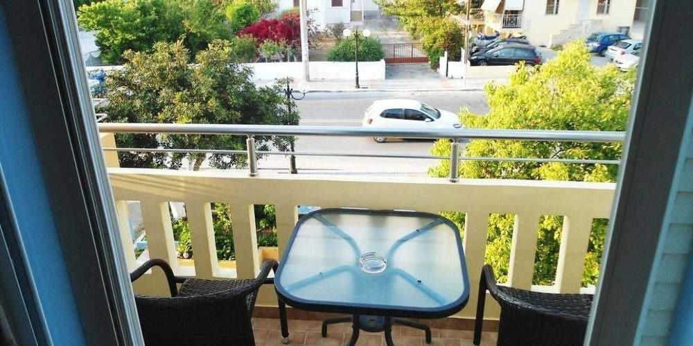Irini Stalos Apartments Eksteriør bilde