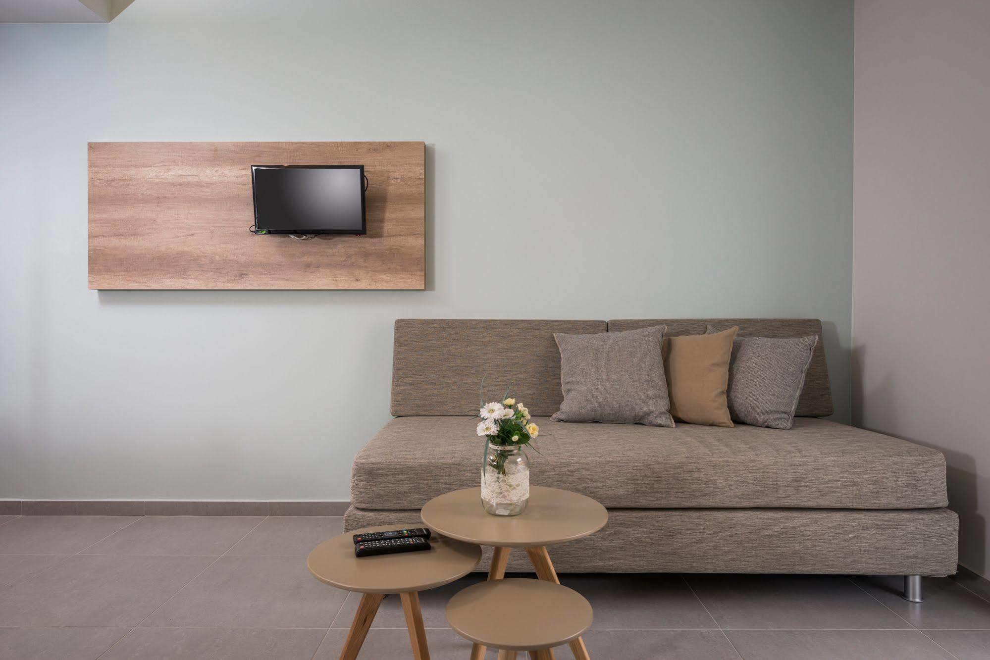 Irini Stalos Apartments Eksteriør bilde